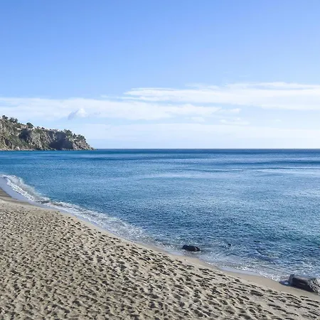 Nice Apartment In San Leonardo Di Cutro Daire *